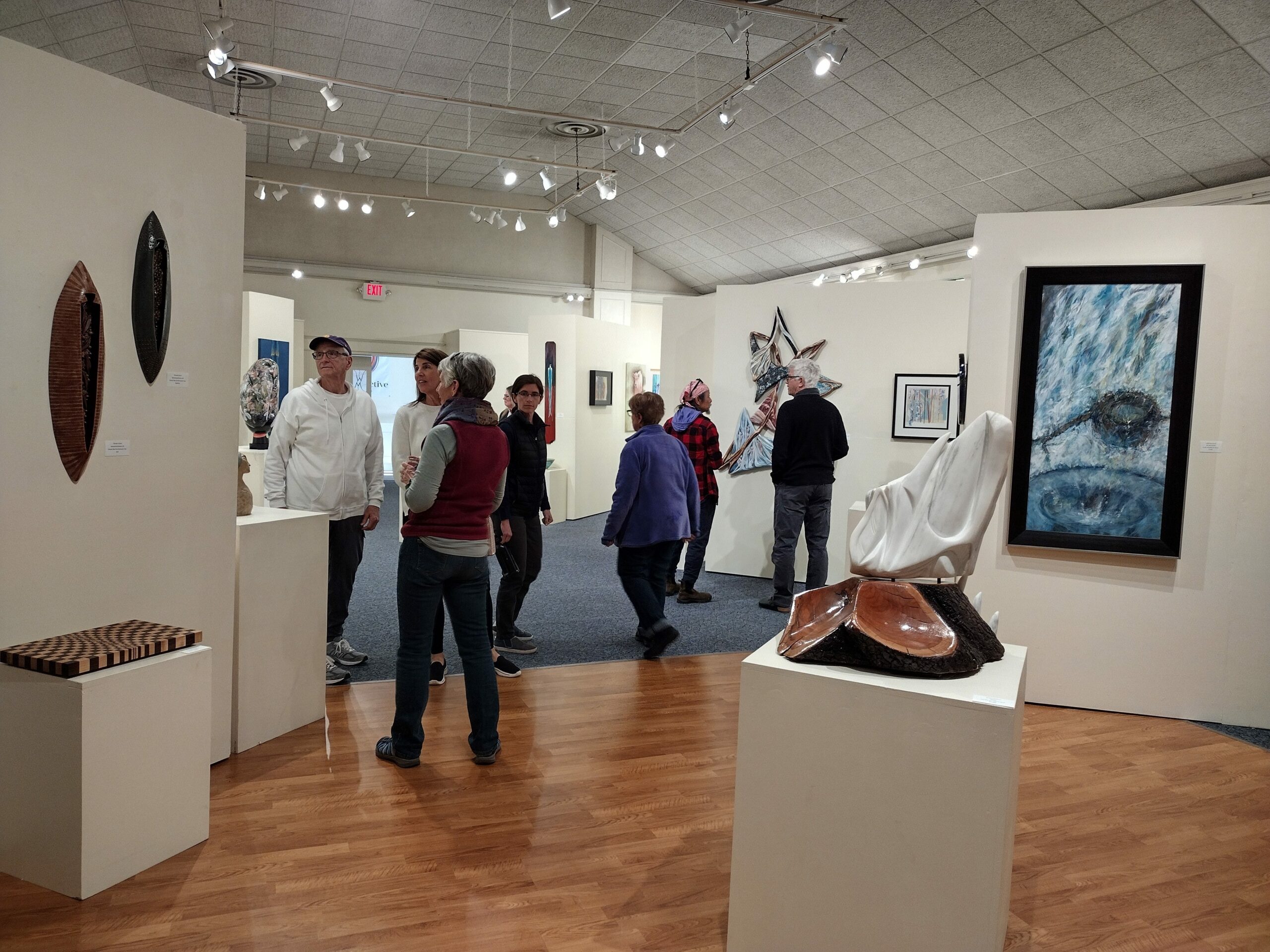 visitors to the Solomon Gallery